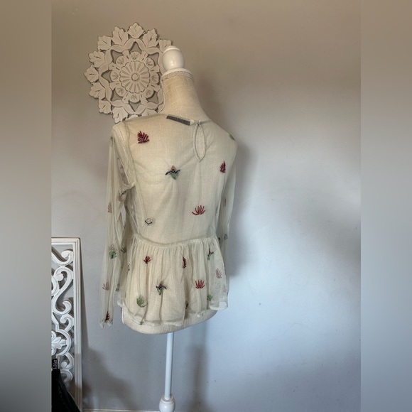 ZARA Sheer blouse with embroidered & beaded designs in a size Small! - Picture 6 of 10